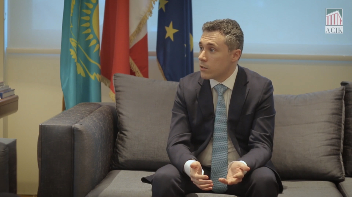 Интервью с «Гостем недели», Маттео Петрини, уже в сети